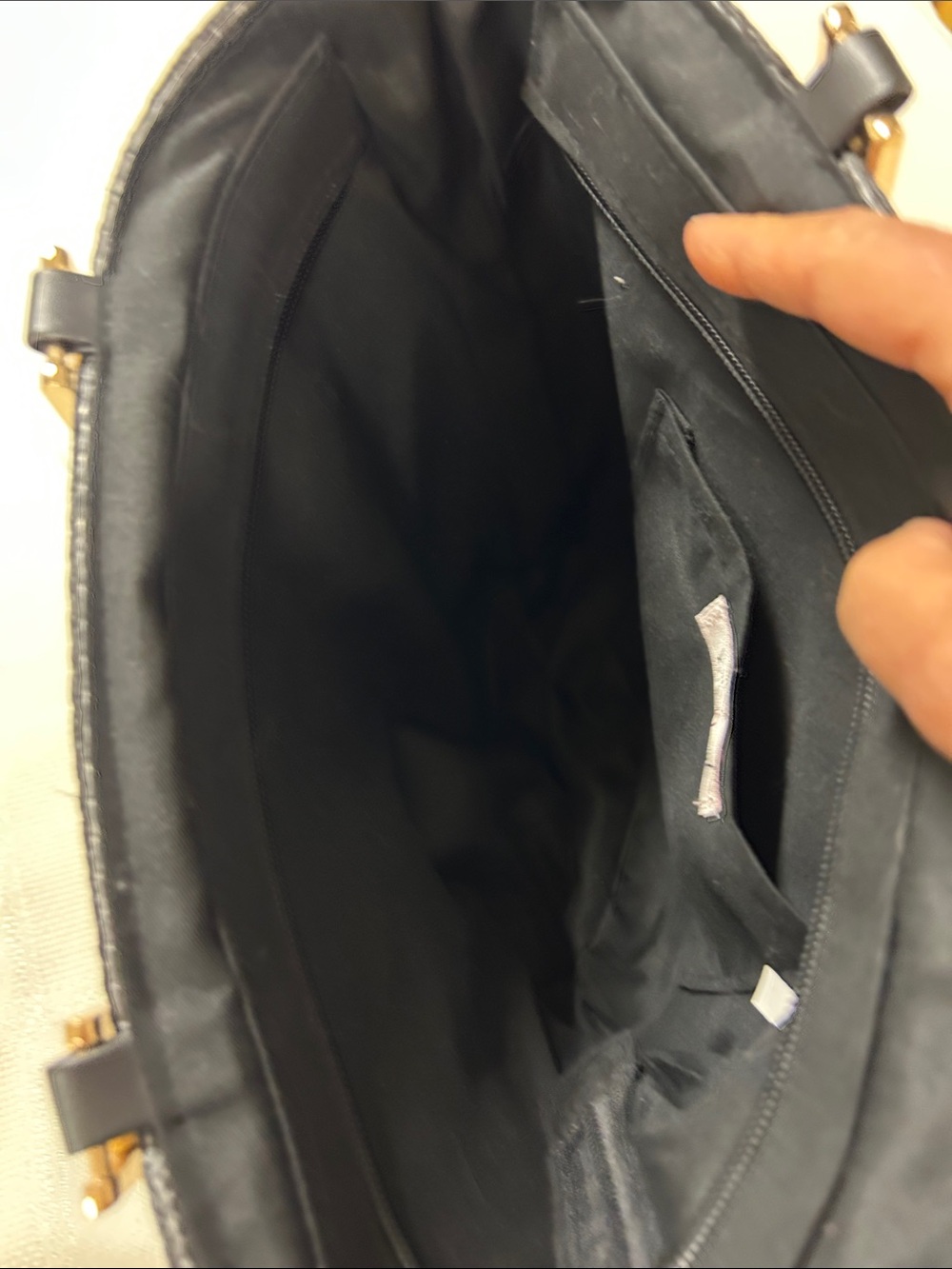 Black Straw Tote with Tortoise-Style Bamboo Handle image 4